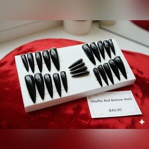 Black Stiletto Nail Set